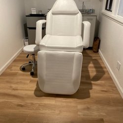 Refine Anti Aging Medicine & Aesthetics