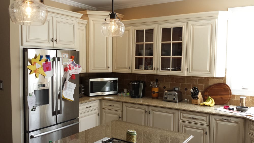 REFACING PROS Updated September 2024 38 Photos 888 East Belvidere