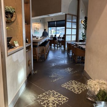 et al. - Breakfast & Brunch Near Me - Honolulu, Hawaii