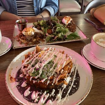 Madres Brunch - Breakfast & Brunch Near Me - Bellflower, California
