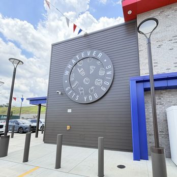 RaceTrac - Racetrack outside - Gas Stations Near Me - Gainesville, Georgia