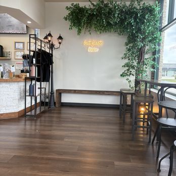 Bella Boba - Coffee & Tea Near Me - Naperville, Illinois