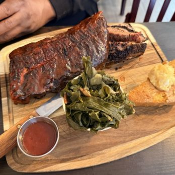 Bull And Barrel - Sports Bars Near Me - Chicago, Illinois Bull And Barrel - Sports Bars Near Me - Chicago, Illinois
