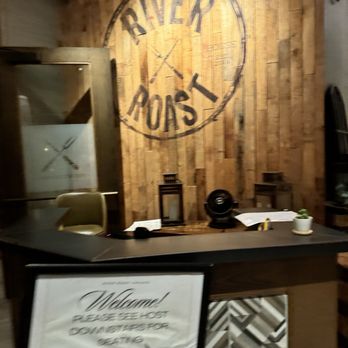 River Roast - American Near Me - Chicago, Illinois River Roast - American Near Me - Chicago, Illinois