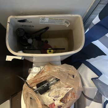 Dr Plumber - A basic toilet rebuild can save money on your water bill. - Plumbing Near Me Dr Plumber - A basic toilet rebuild can save money on your water bill. - Plumbing Near Me
