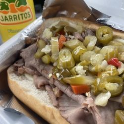 Jay Ray’s Deli - Hot beef w/ the spicy g