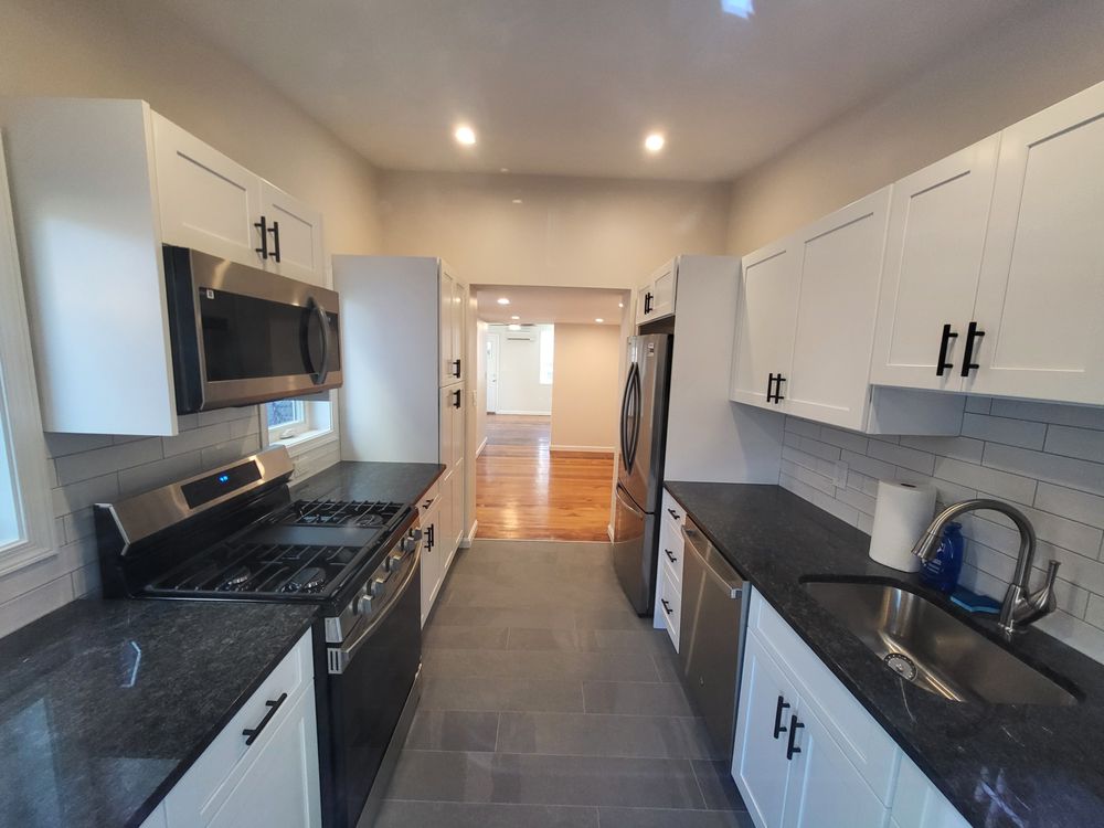 Slide of Family & Friends Builders