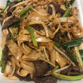 Kirin Restaurant - Beef chow funn! - Seafood Near Me - Honolulu, Hawaii Kirin Restaurant - Beef chow funn! - Seafood Near Me - Honolulu, Hawaii