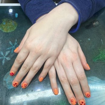 Serenity Nails Spa - Manicure with Design - Nail Salons Near Me - Redondo Beach, California