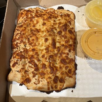 Pizza Uncommon - Pizza Near Me - Westfield, Indiana
