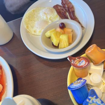 Village Inn - Eggs over easy - Breakfast & Brunch Near Me - St Cloud, Florida