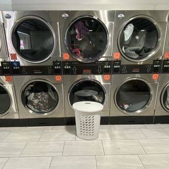 Dirty Bird Laundry - No carts so I used my hamper to carry my clothes from the washer to the dryer. - Laundromat Near Me - Bakersfield, California