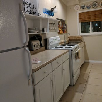 The Tides - 212 has a full kitchen, walk-in closet, and ocean view. - Hotels Near Me - Laguna Beach, California