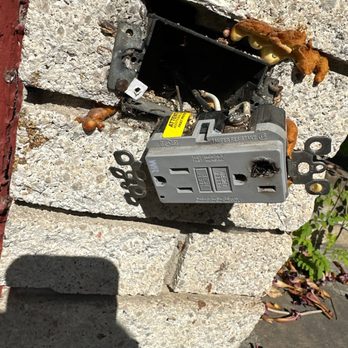 Haupt Electrical - Using long extension cords to power hot tubs can cause major issues. - Electricians Near Me - Mapleton, Utah