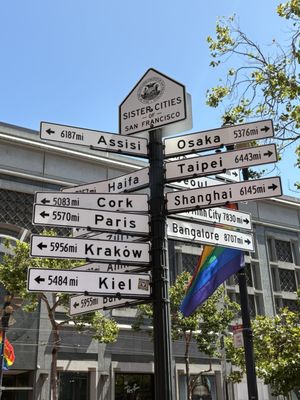 San Francisco Centre by null