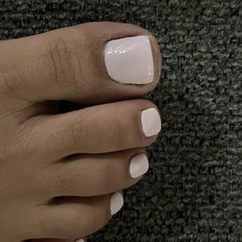 Perfection Nails - Right foot - Nail Salons Near Me - Mililani, Hawaii