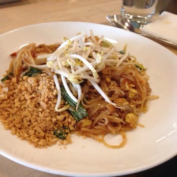 Land - Shrimp pad thai - Thai Near Me - New York, New York Land - Shrimp pad thai - Thai Near Me - New York, New York