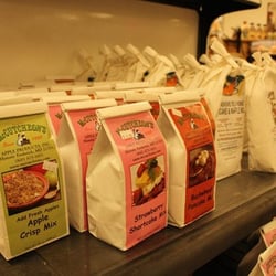 Paul's Country Market