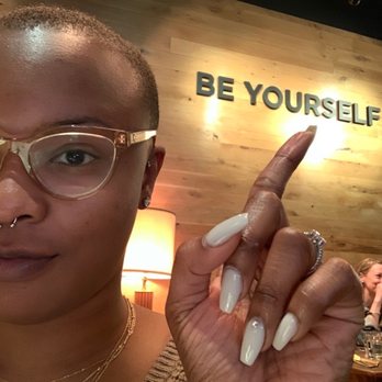 Beatrix - Streeterville - Be Yourself - New American Near Me - Chicago, Illinois