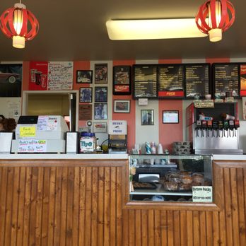 Bob's Footlongs - Old school interior. Order here. - Burgers Near Me - Fortuna, California