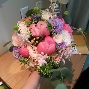 Confucius Florist - Loved the colors - Florists Near Me - New York, New York