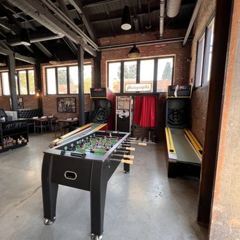 Finney's Crafthouse - Orange - Inside - New American Near Me - Orange, California
