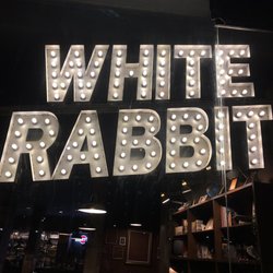 White Rabbit - Insegna