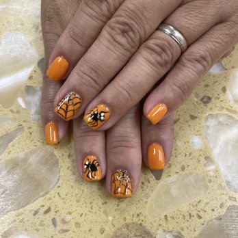 Q Nails - Nail Salons Near Me - Santa Ana, California