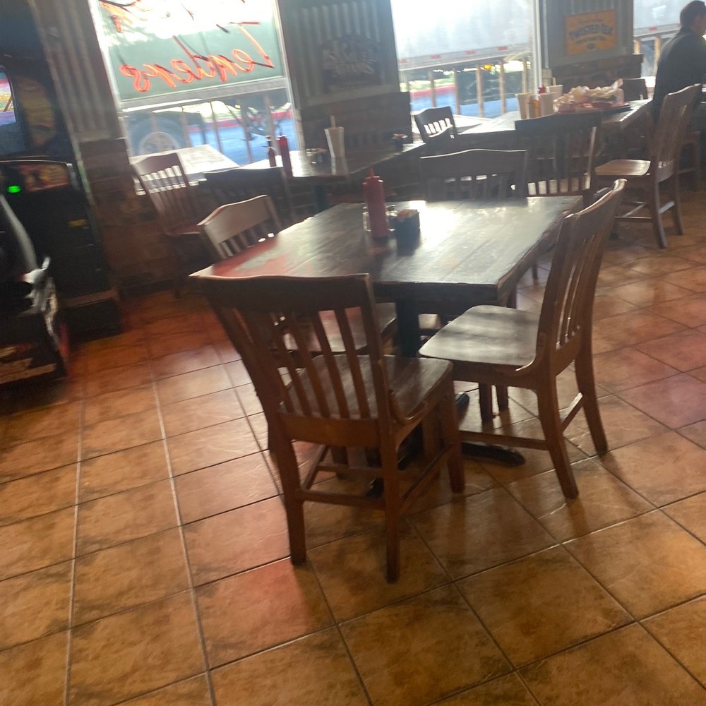 Babe's Old Fashioned Food - Light crowd. 3 pm Saturday - Burgers Near Me - Helotes, Texas Babe's Old Fashioned Food - Light crowd. 3 pm Saturday - Burgers Near Me - Helotes, Texas