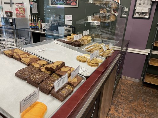 Mary's Mountain Cookies by null