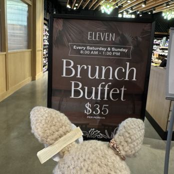 Eleven - Brunch info - Cocktail Bars Near Me - Honolulu, Hawaii