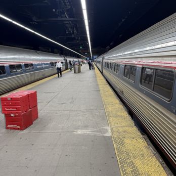 South Station - Train Stations Near Me - Boston, Massachusetts South Station - Train Stations Near Me - Boston, Massachusetts