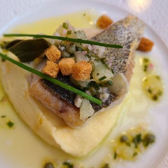 La Fontaine de Mars - Filet of Merlu with lemon caper sauce. - French Near Me - Paris, 75