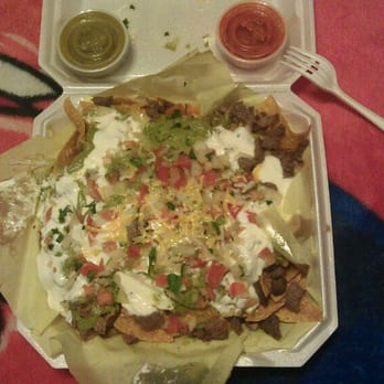 Raliberto's Taco Shop - Supreme nachos - Mexican Near Me - Everett, Washington