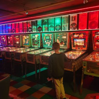 Hollywood Candy - Pinball - Candy Stores Near Me - Omaha, Nebraska Hollywood Candy - Pinball - Candy Stores Near Me - Omaha, Nebraska