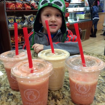 Life Time - Gota love FREE kids smoothies on "bounce house Friday's". $13 worth of free beverages from the cafe! - Gyms Near Me - Shelby Township, Michigan