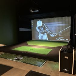 X-Golf Beaverton - Private room