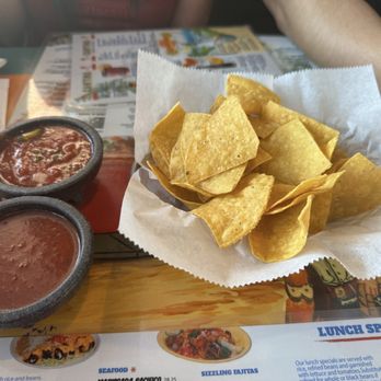 Mamitas - Chips and salsa to start with . Yummy - Mexican Near Me - Colorado Springs, Colorado