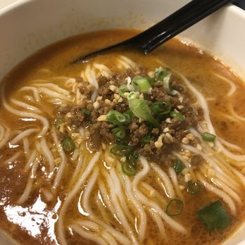 南京金陵湯包 - Pork noodles in spicy sesame - Shanghainese Near Me - Hong Kong, HK