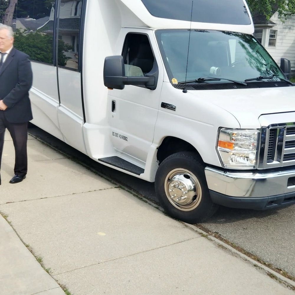 Varsity Limousine - Limos Near Me - Troy, Michigan