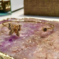 Dainty, right?