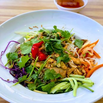 Colonial Kitchen & Bar - Grilled Chicken Vermicelli is my go to - Vietnamese Near Me - Atlanta, Georgia Colonial Kitchen & Bar - Grilled Chicken Vermicelli is my go to - Vietnamese Near Me - Atlanta, Georgia