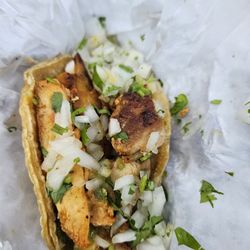 L' Patron Tacos - Chicken breast taco
