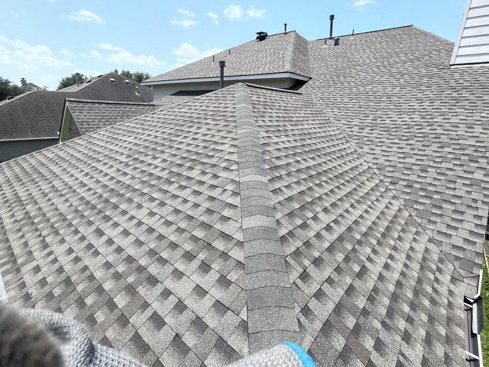 Slide of Royalty Roofing and Construction