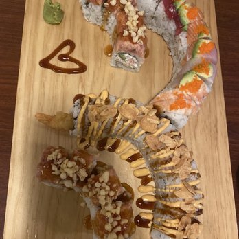Ginza Sushi - Garlic crunch roll, rainbow roll, and I forgot what the other is. - Sushi Bars Near Me - Honolulu, Hawaii Ginza Sushi - Garlic crunch roll, rainbow roll, and I forgot what the other is. - Sushi Bars Near Me - Honolulu, Hawaii