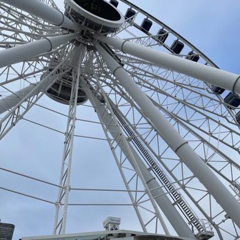 Navy Pier's Centennial Wheel - Amusement Parks Near Me - Chicago, Illinois