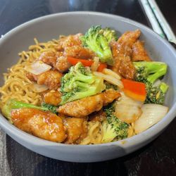 P.F. Chang's - Sesame Chicken with lo mein