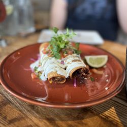 Salsa Mexicana - Chicken Taquitos
