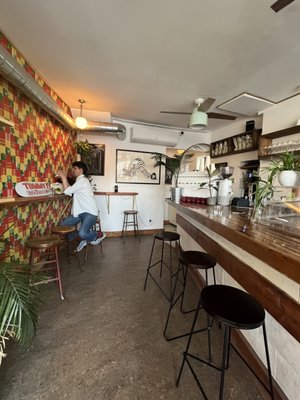 Tommy's Wine Bar by null