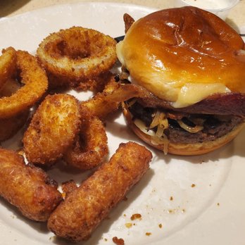 Central Diner & Grille - Central Diner burger - Diners Near Me - Pittsburgh, Pennsylvania Central Diner & Grille - Central Diner burger - Diners Near Me - Pittsburgh, Pennsylvania